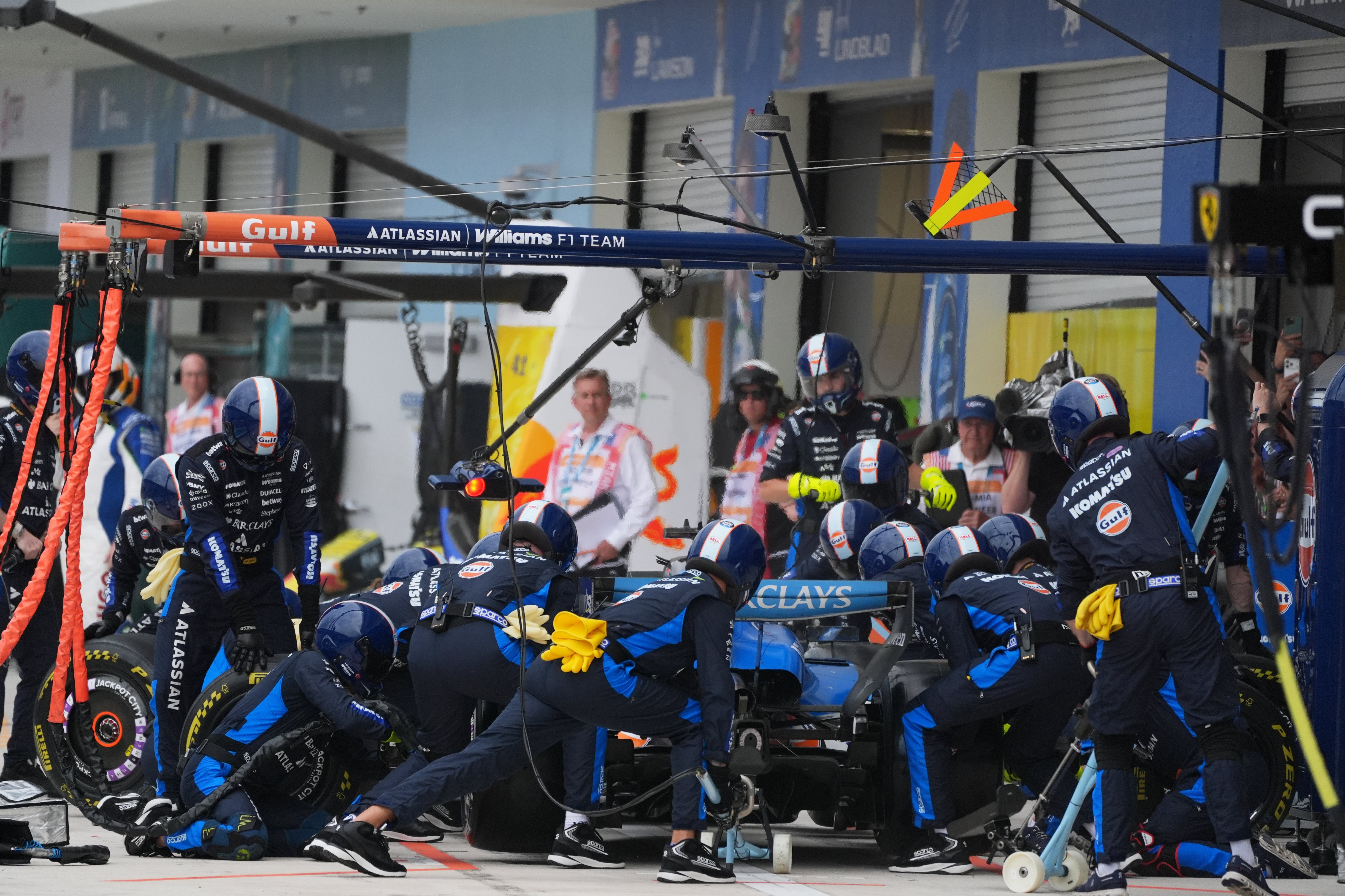 La revolución eléctrica de la F1 pierde fuerza y podría volver la potencia V8