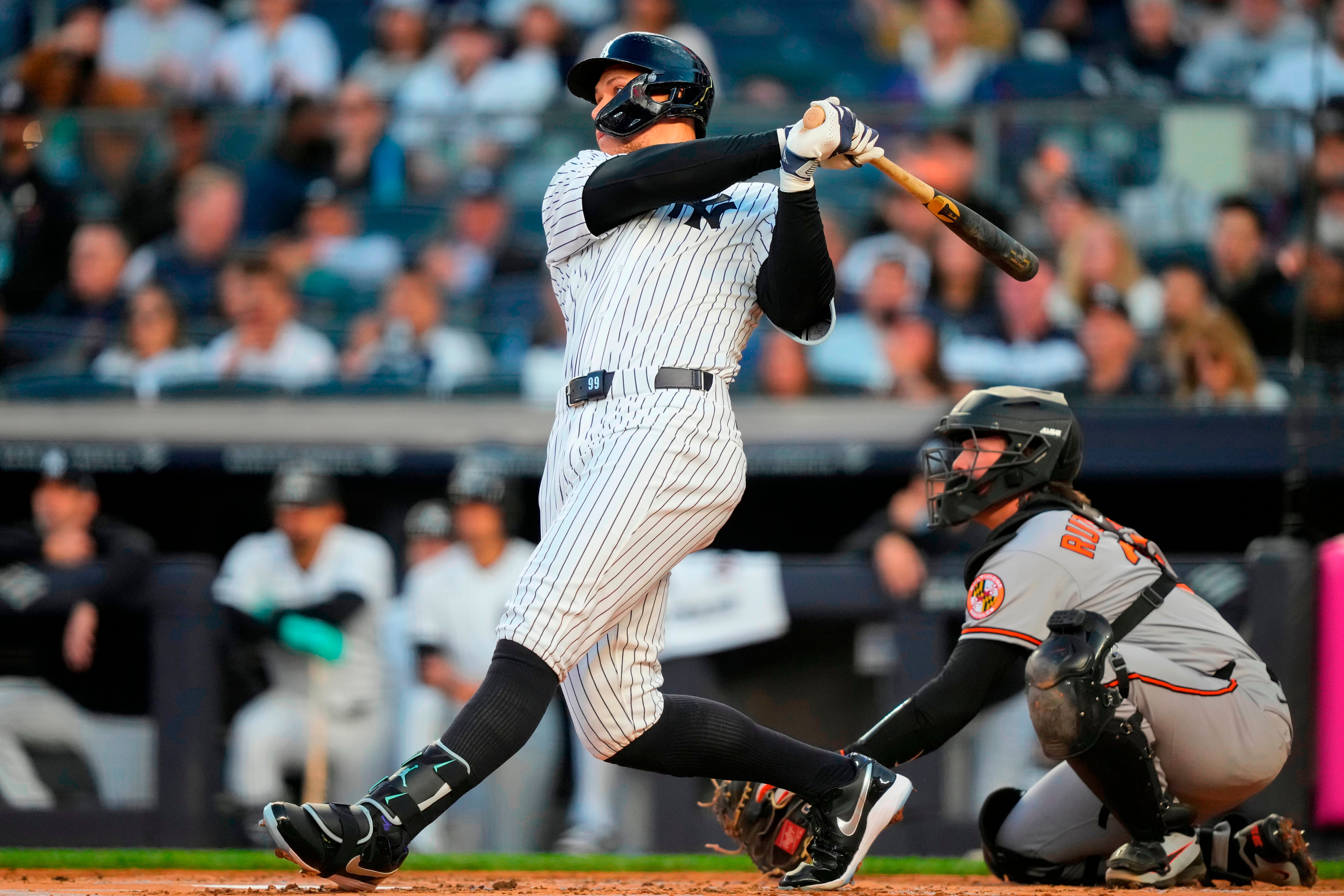 Judge pega su 14mo jonrón e impulsa victoria 12-1 de los Yankees sobre los Orioles