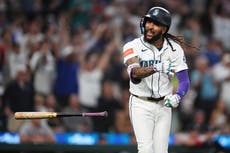Los Marineros remontan cuatro carreras y vencen 5-4 a los Bravos