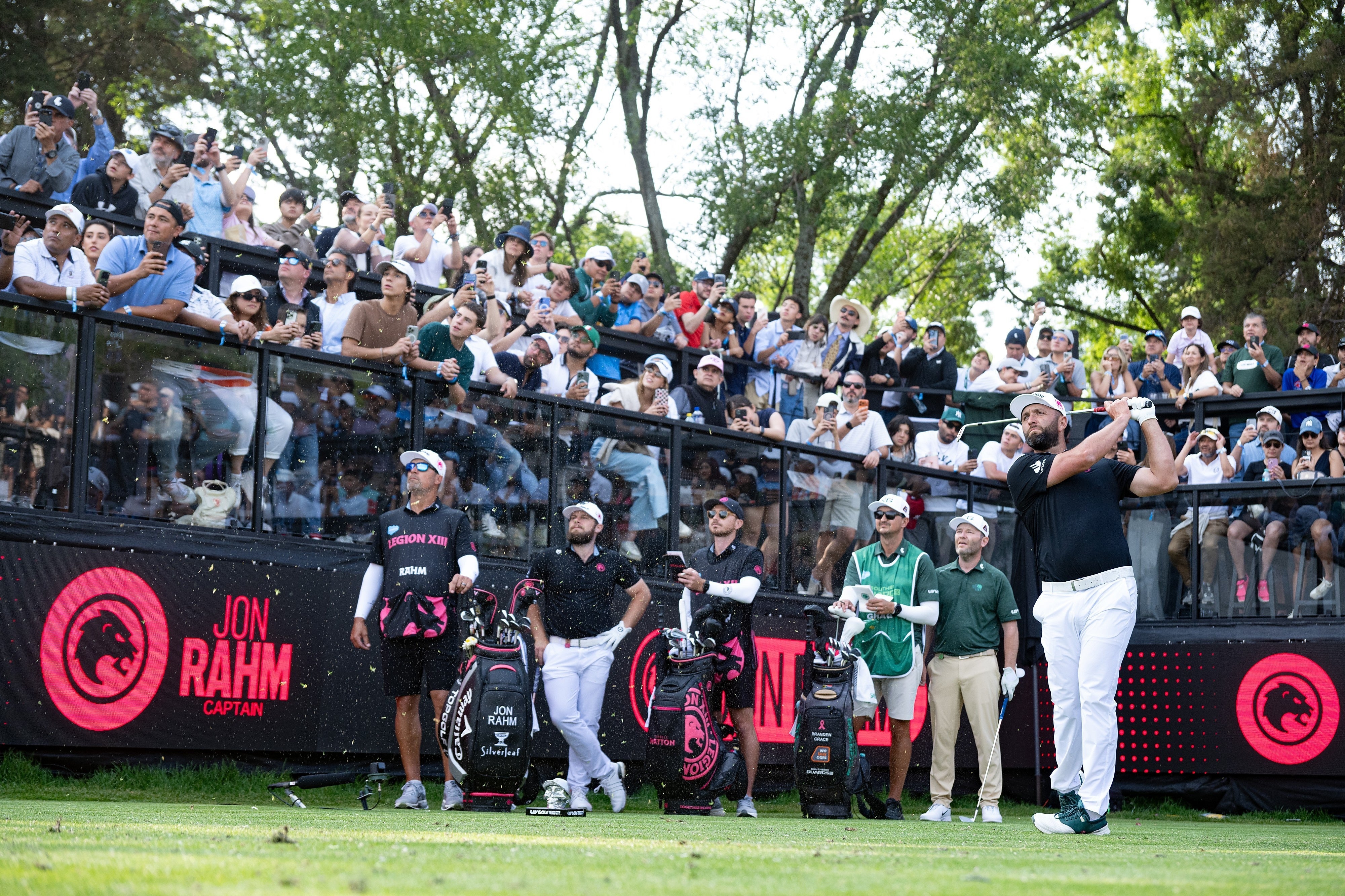 LIV GOLF