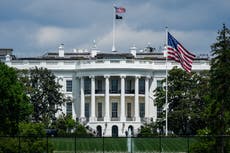 Acusan a empleado de la FAA de enviar email con amenaza de matar a Trump