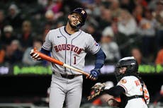 Astros sufren otra baja de última hora: Carlos Correa, fuera por lesión en el tobillo