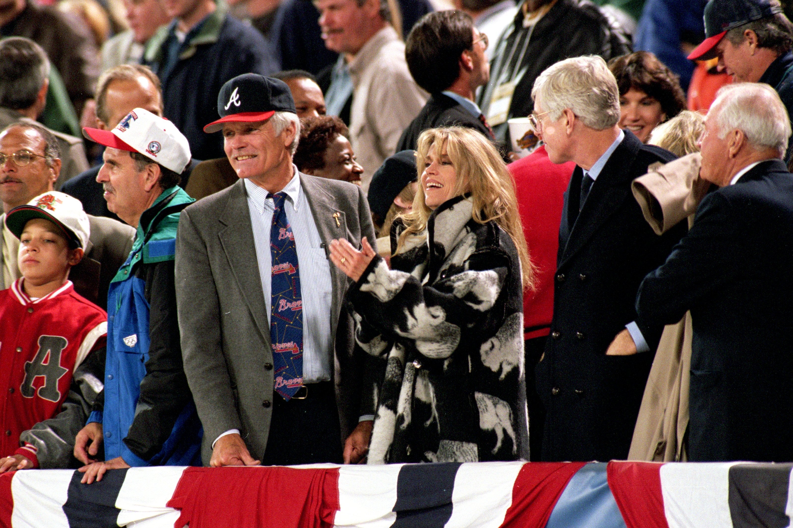 Turner, quien estuvo casado con la actriz Jane Fonda, fue dueño de los Atlanta Braves y ayudó a convertir al equipo en una franquicia nacional