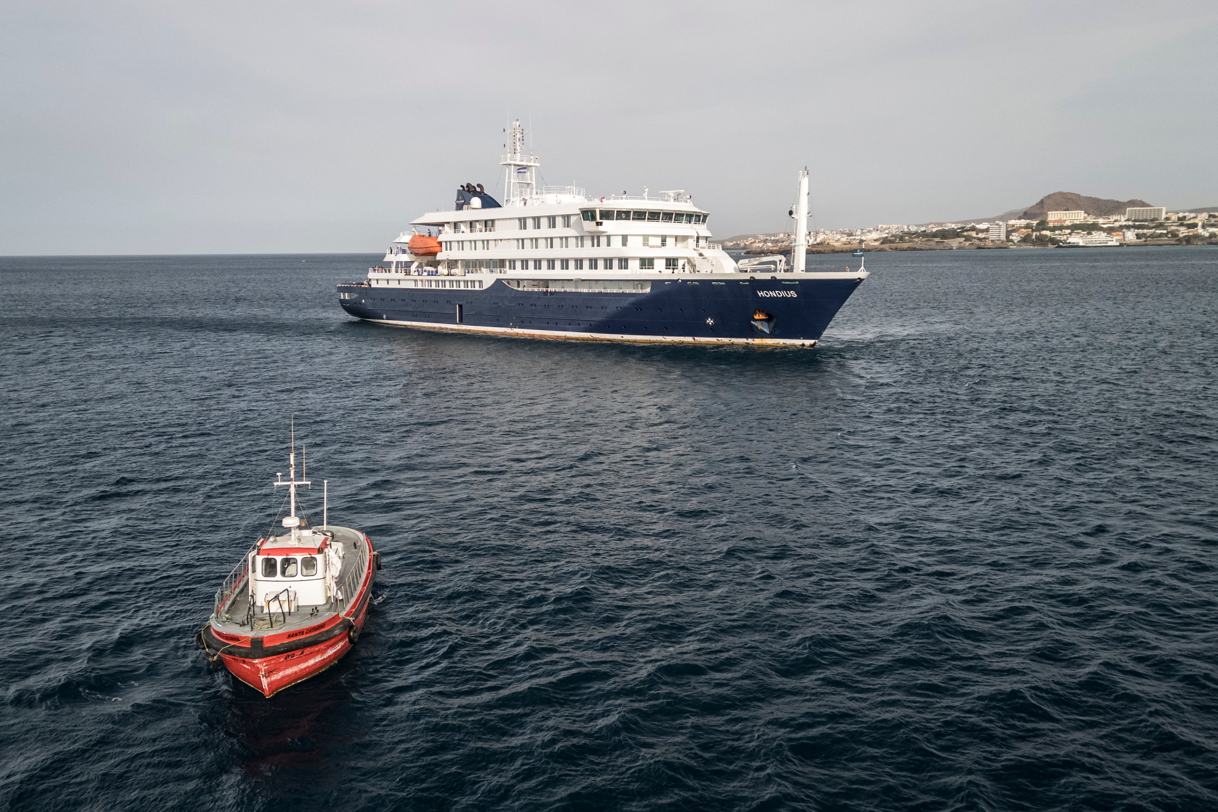 El afectado buque MV ‘Hondius’ se dirige a Tenerife este fin de semana