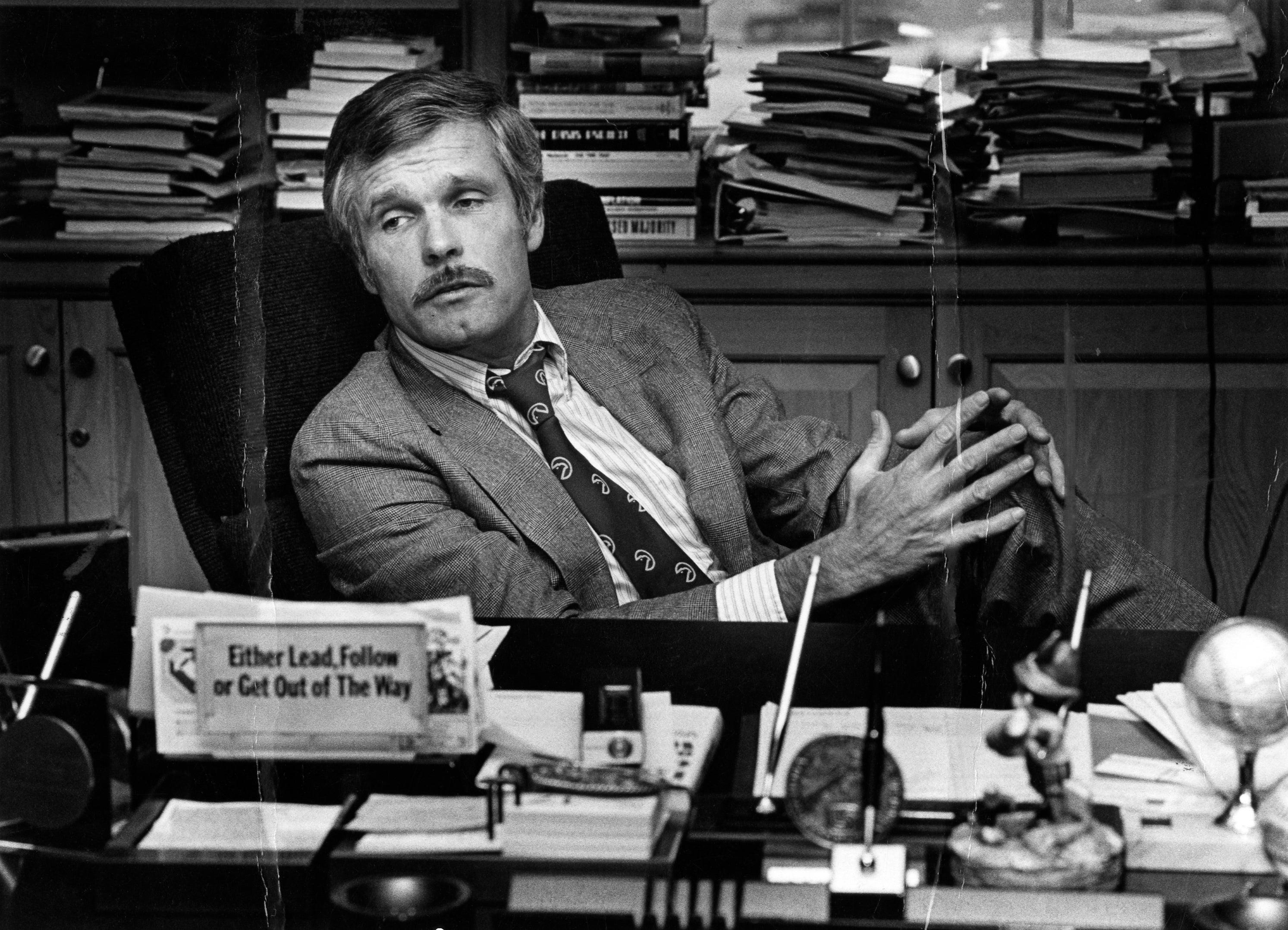 Turner revolucionó las noticias por cable en 1980 con la creación de CNN, el primer canal de noticias de 24 horas