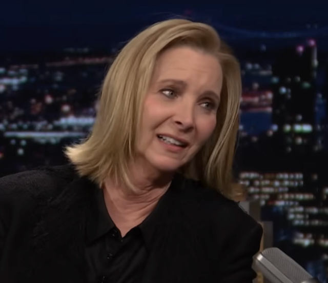 <p>Lisa Kudrow participó en el debate sobre Ross y Rachel en ‘The Tonight Show Starring Jimmy Fallon’</p>
