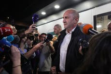 Parlamento de Bulgaria aprueba nuevo gobierno de primer ministro Rumen Radev