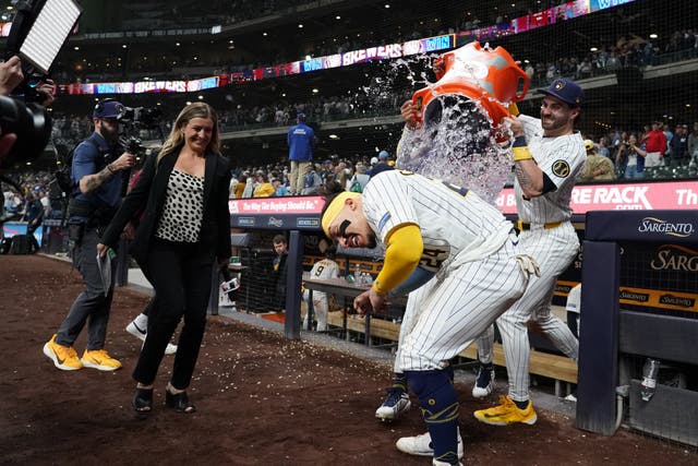 YANKEES BREWERS
