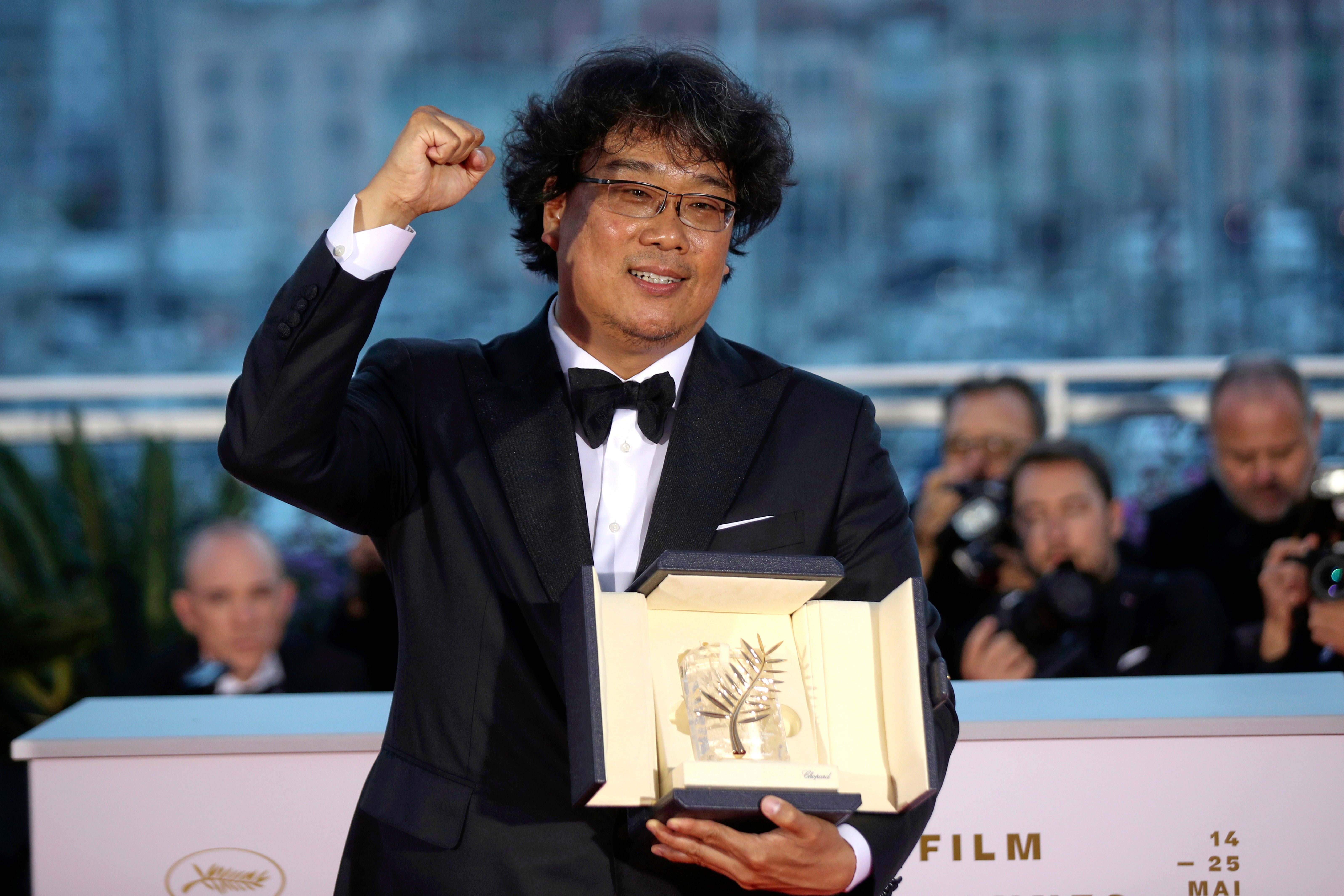 CANNES-NEON-RACHA GANADORA
