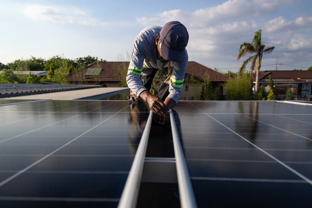 IRÁN-ASIA-ENERGÍA SOLAR