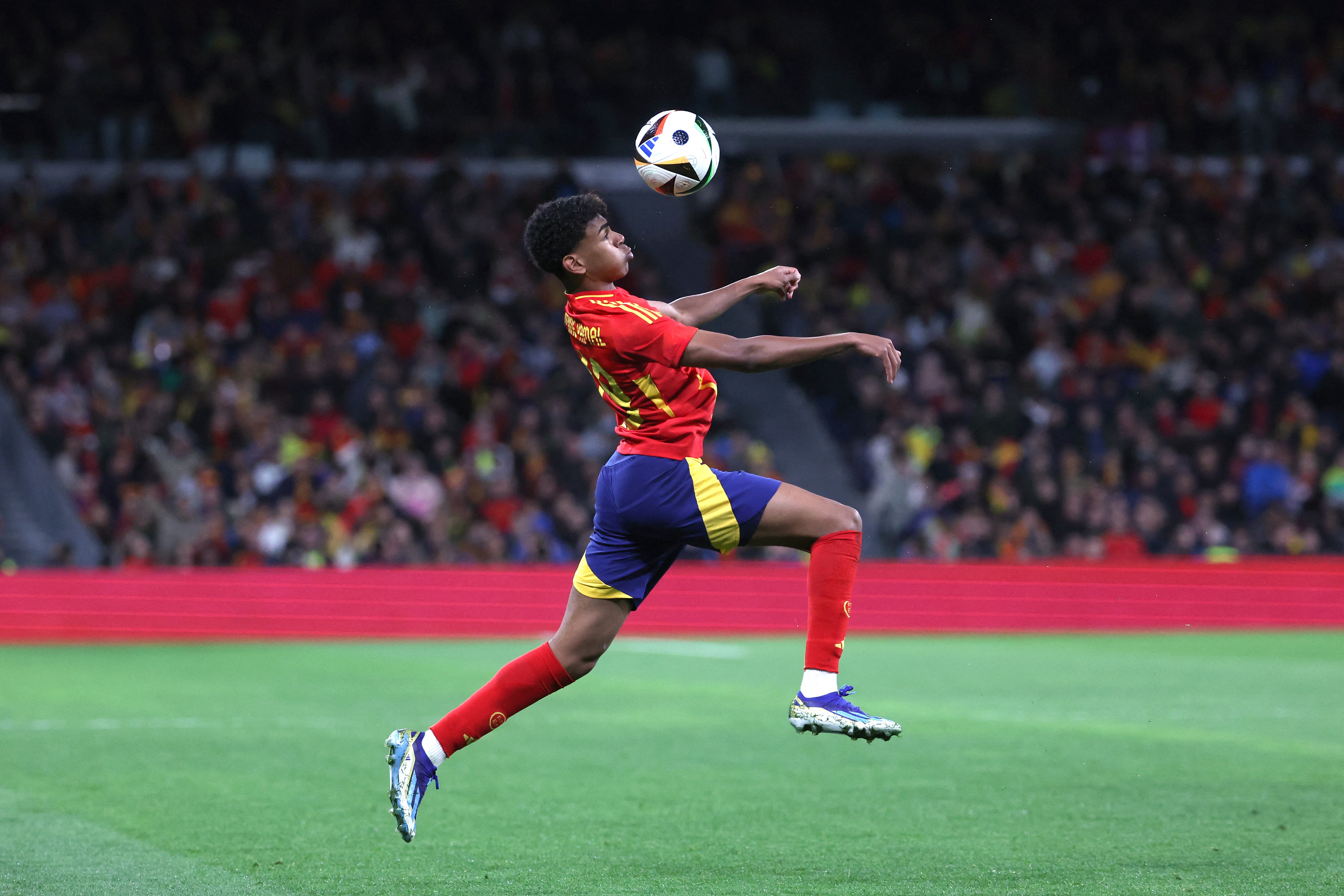 Lamine Yamal se recuperó de una rotura en el tendón de la corva y fue convocado para la selección española