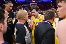 Las faltas señaladas aumentan en los playoffs de la NBA. La historia dice que es normal