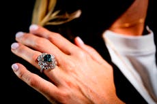 Subastan el diamante azul verdoso 'Ocean Dream' por más de 17 millones de dólares en Ginebra