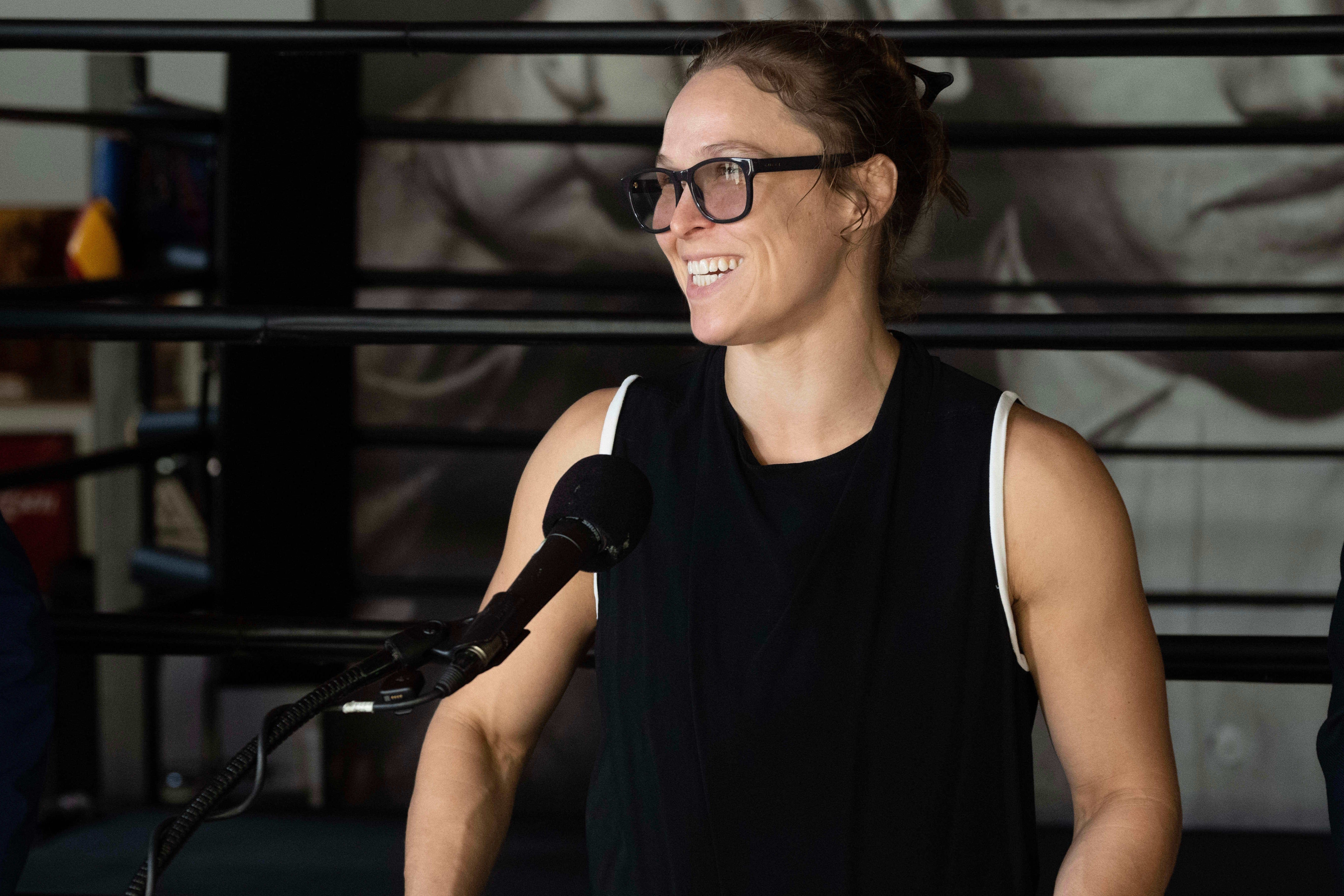 ROUSEY-REGRESO