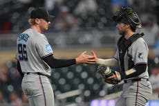 Jiménez y Edwards encabezan ataque de Marlins, que derrotan 9-5 a Mellizos