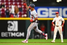Jonrón de 2 carreras de Daylen Lile en la 10ma da a Nacionales triunfo 8-7 ante Rojos