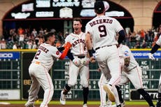 El sencillo decisivo de Cole en la 10ma da a Astros triunfo 4-3 ante Marineros y corta mala racha