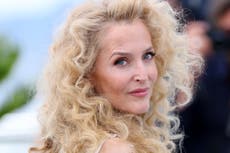 Gillian Anderson podría conquistar el Oscar con su nueva película de terror