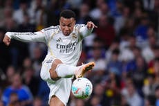 Kylian Mbappé, entre los jugadores abucheados por aficionados del Real Madrid pese a 2-0 ante Oviedo