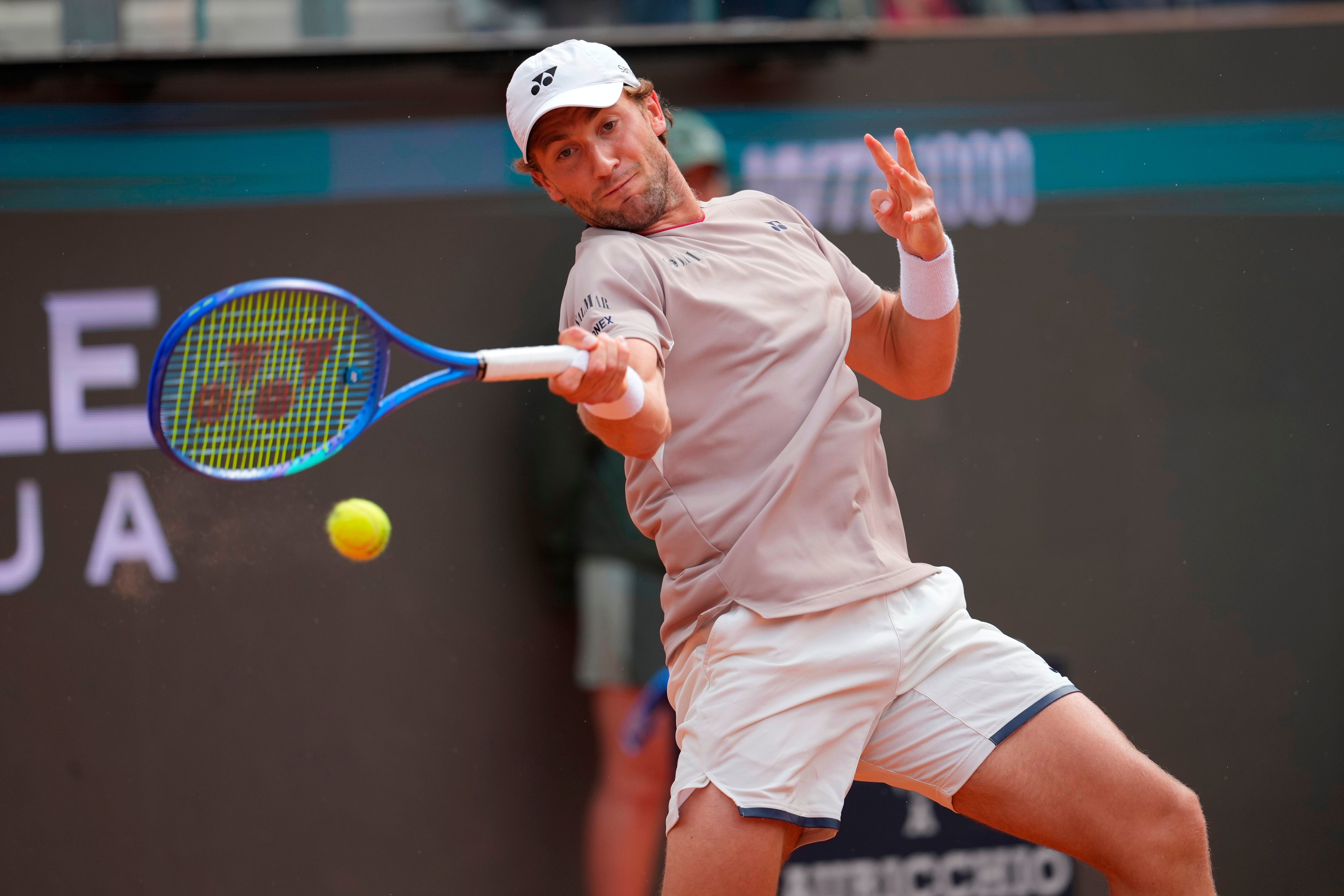Ruud arrasa a Darderi y espera por Sinner o Medvedev en la final del Abierto de Italia
