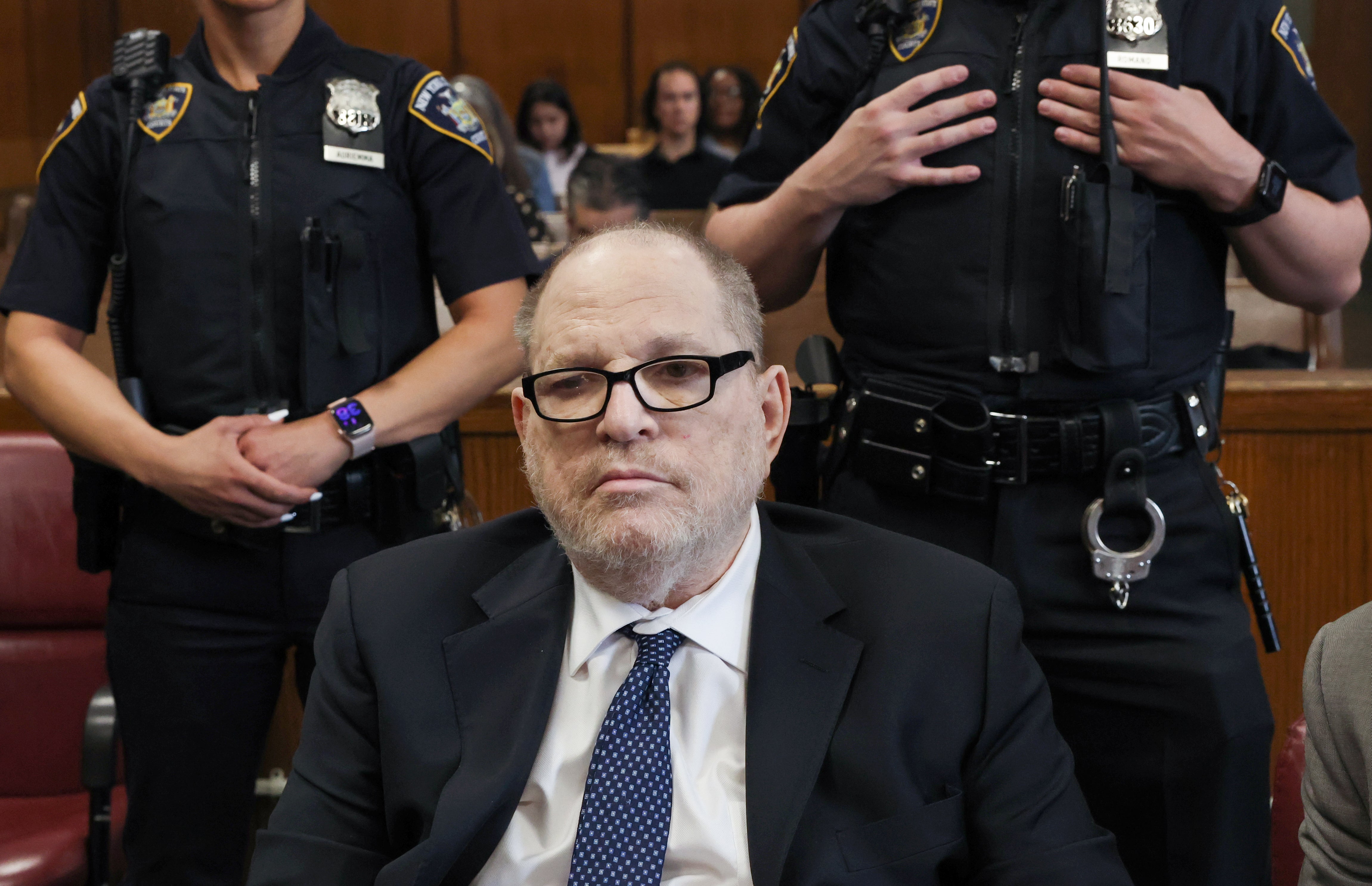 <p>Una vez más, el juicio contra Harvey Weinstein, el exproductor de cine acusado de violación, fue declarado nulo</p>