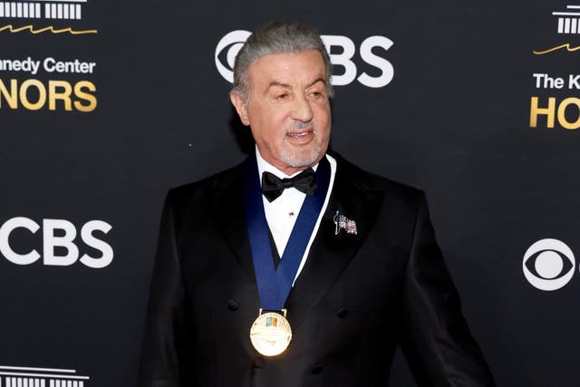 <p>Sylvester Stallone recordó una conversación entre él y otro guionista durante los Oscar de 1977  </p>