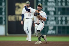 José Altuve de Astros se someterá a resonancia tras swing incómodo y dolor en costado izquierdo