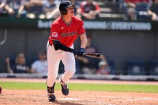 Con seis jonrones, Guardianes apalean 10-3 a los Rojos para ganar la serie