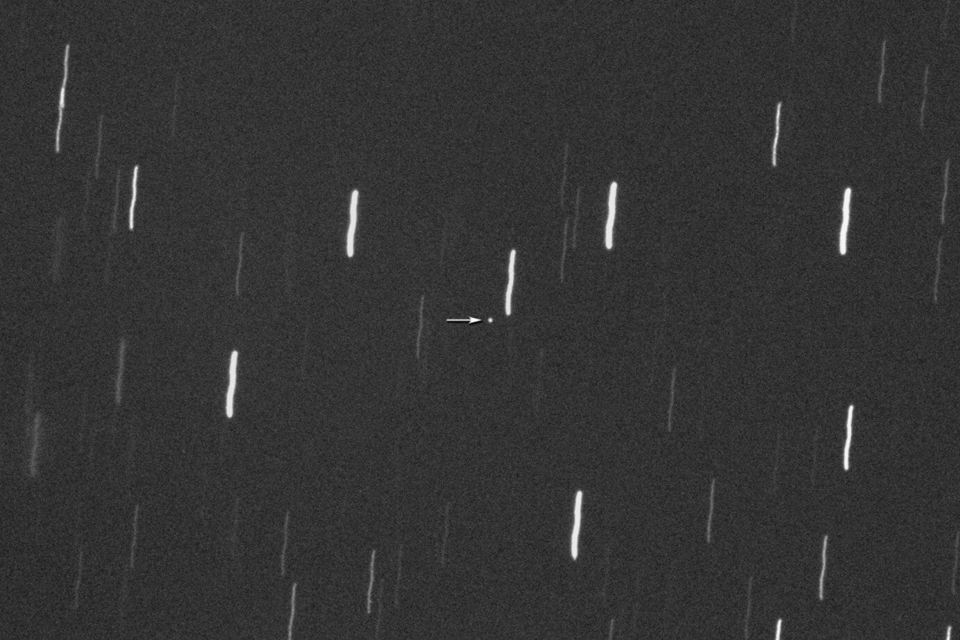 Una imagen del asteroide 2026 JH2 captada por los astrónomos del Proyecto Virtual Telescope el 17 de mayo de 2026