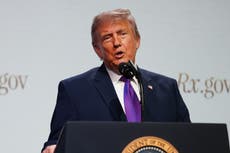 EEUU planea admitir a más sudafricanos blancos como refugiados este año