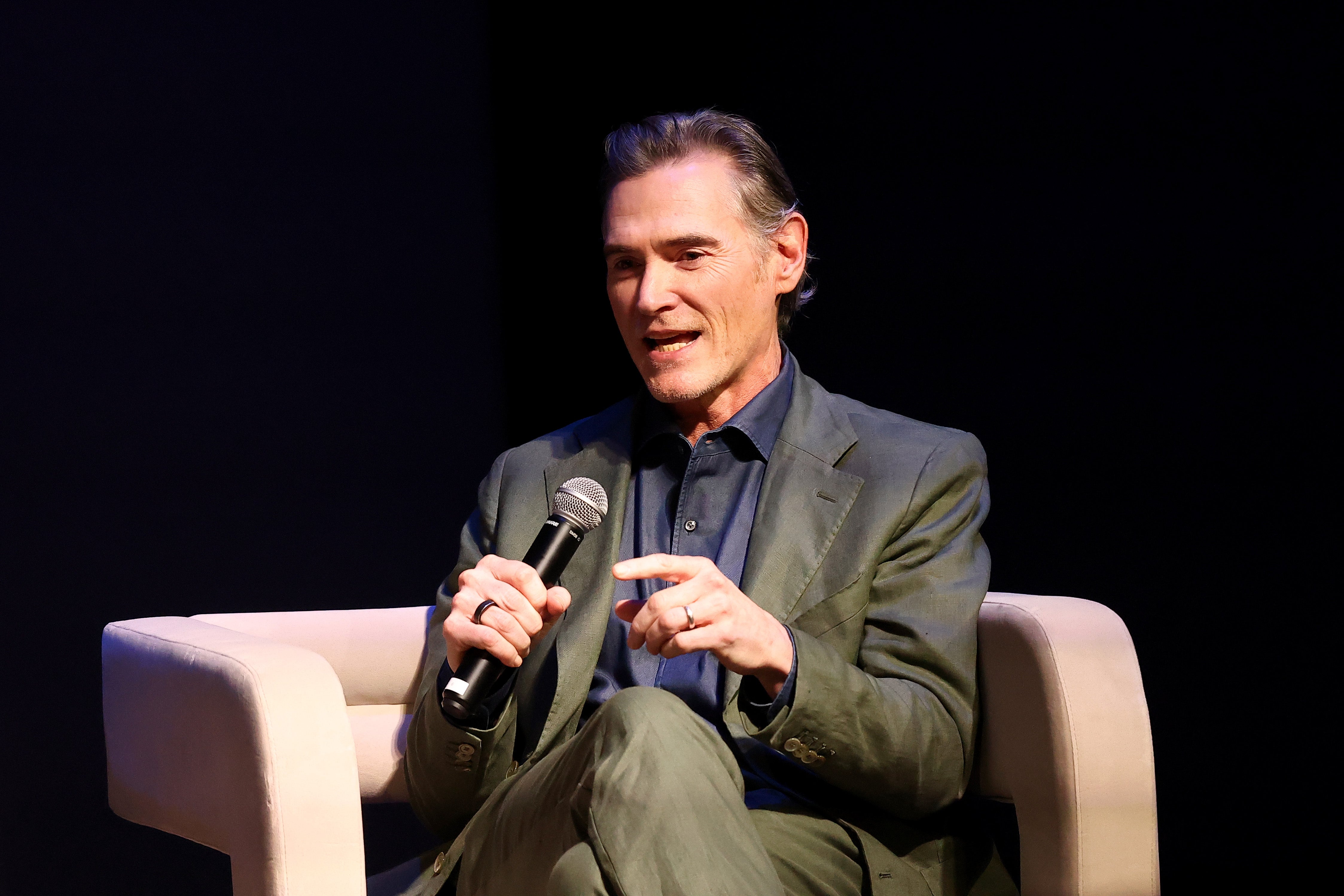 Según los hermanos Duffer, Billy Crudup era su primera opción para interpretar a Jim Hopper