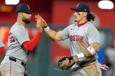 Durán y Contreras impulsan 3 carreras cada uno y Medias Rojas vencen a Reales 7-1