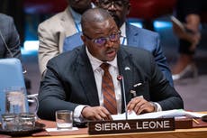Nueve deportados de EEUU llegan a Sierra Leona en virtud de un acuerdo con un tercer país