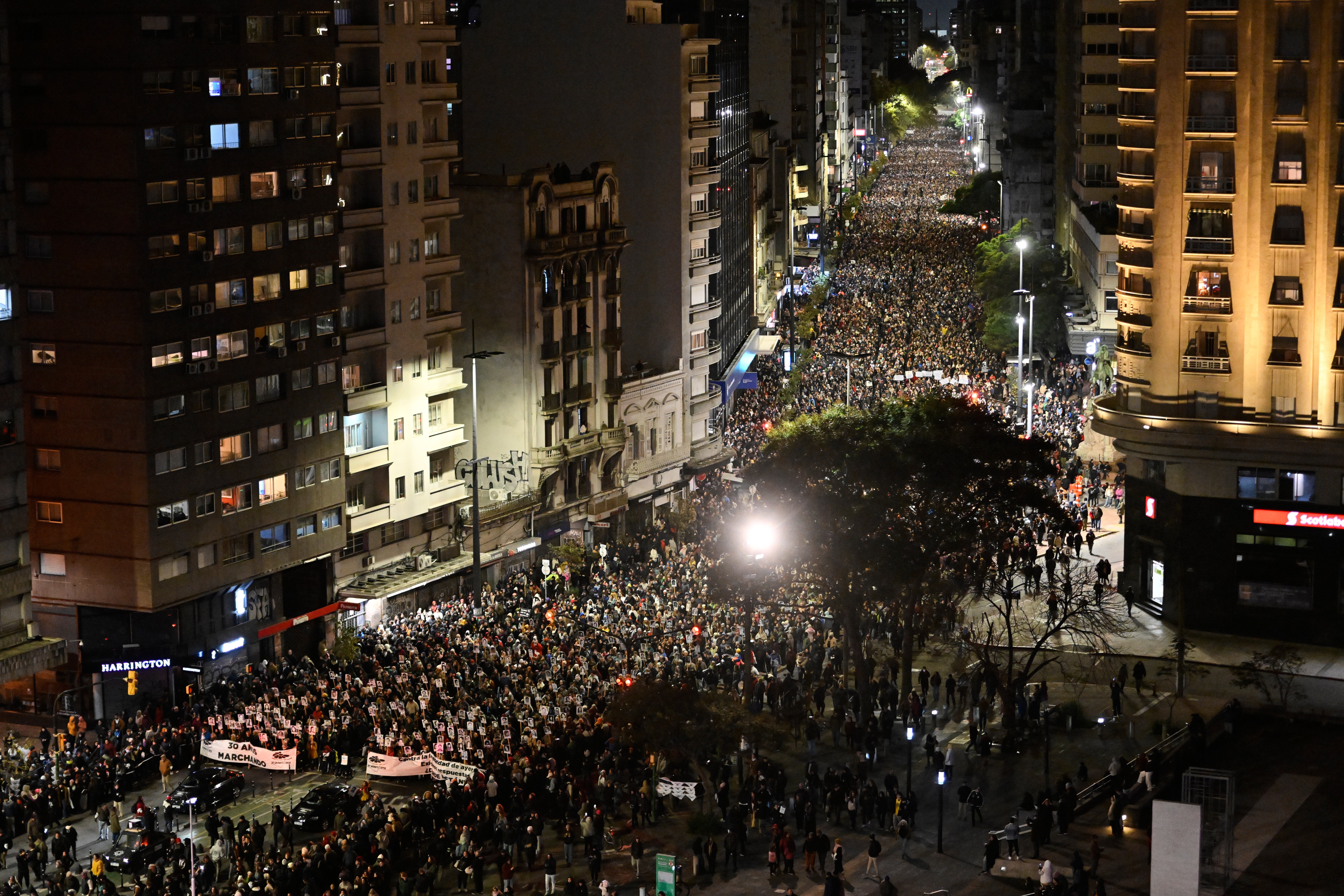 URUGUAY-DDHH MARCHA