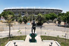 Enorme estatua de Pelé se inaugura en Guadalajara antes del Mundial