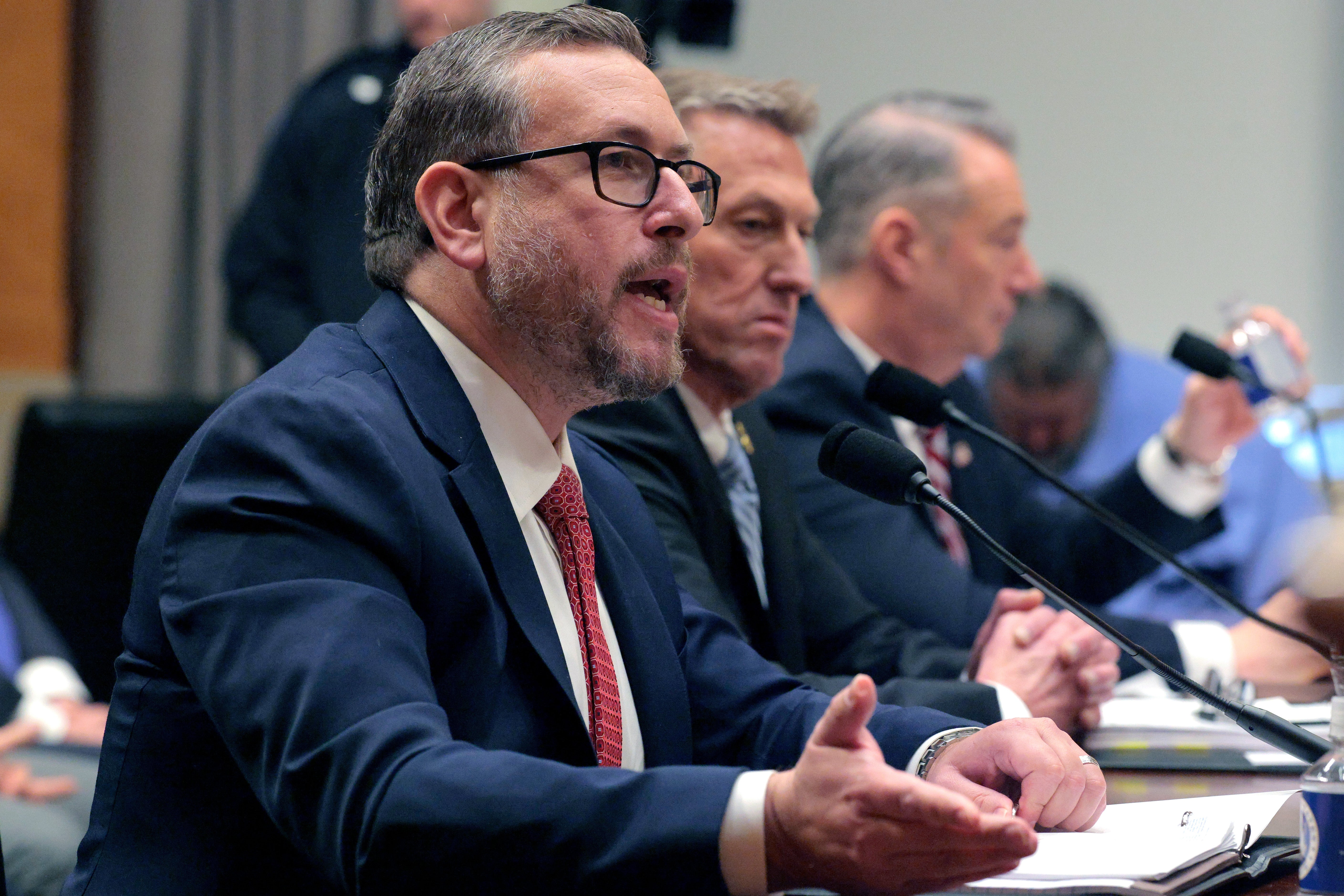 El cambio de política impulsado por el director del USCIS, Joseph Edlow, se produce tras la transformación de la agencia en una herramienta clave para la aplicación de la ley en el marco de la agenda antiinmigración de Trump