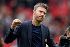 Manchester United hace a Carrick entrenador fijo con contrato de 2 años