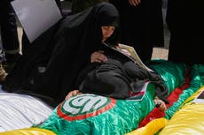 Ataques aéreos israelíes en el sur de Líbano dejan 10 muertos, incluidos 6 paramédicos y una menor