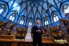 Primer ministro canadiense promete un mejor país tras plan de Alberta de buscar la independencia
