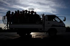 Mueren 14 trabajadores de la confección en dos choques viales en Camboya