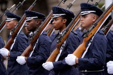Los orígenes del Día de los Caídos en Guerras y cómo ha evolucionado