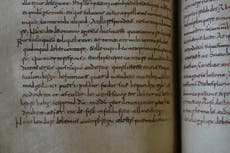 Investigadores en Irlanda hallan en Roma libro medieval con el poema inglés más antiguo