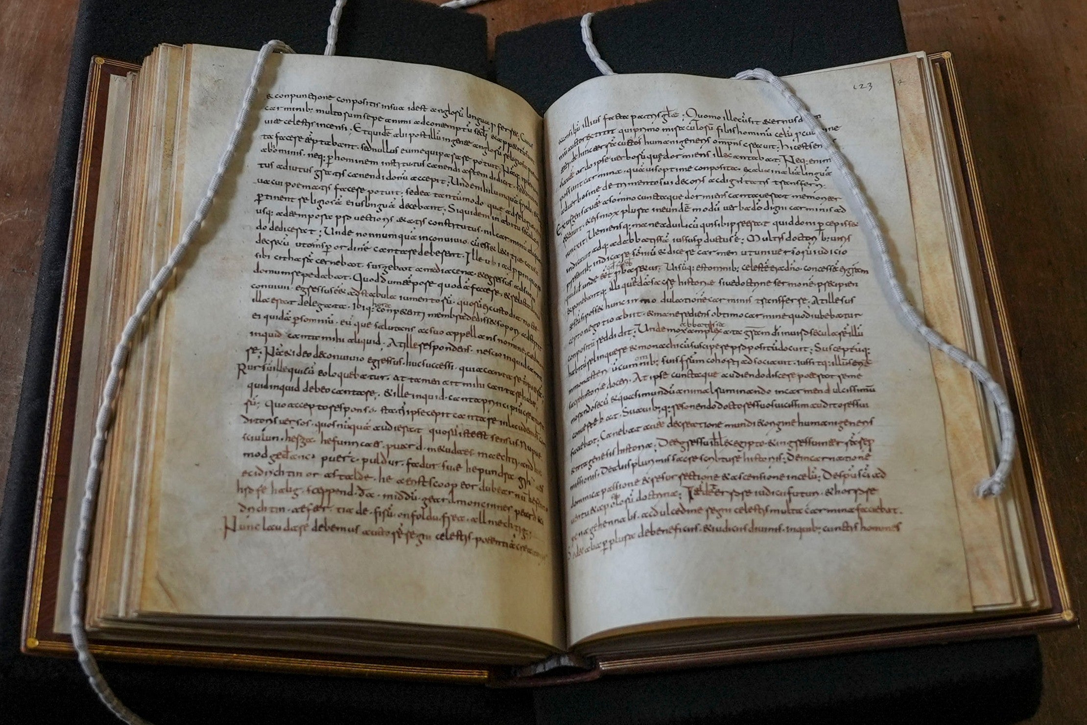 POEMA INGLÉS ANTIGUO