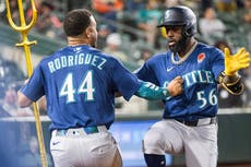 Los Marineros vencen 9-2 a los Atléticos tras una tercera entrada de seis carreras