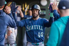Emerson Hancock guía a Marineros a triunfo 4-1 sobre Atléticos