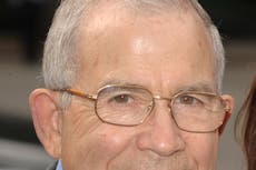 Muere a los 96 años Donald Newhouse, editor y expresidente de la junta de AP
