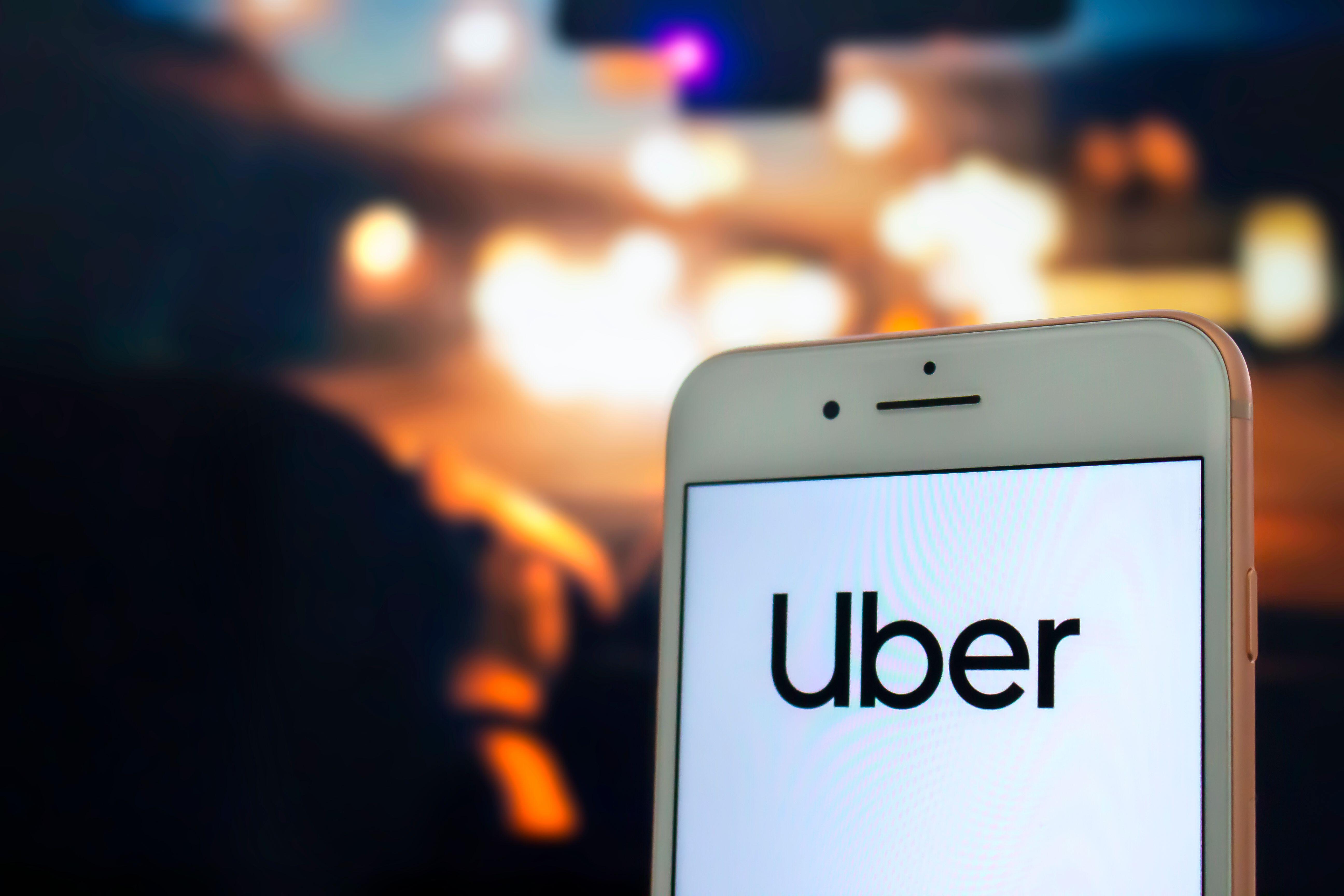La empresa también ha anunciado una nueva función que permitirá —por fin— a los pasajeros de determinados mercados solicitar un viaje con Uber directamente desde la aplicación para que les devuelvan el objeto perdido