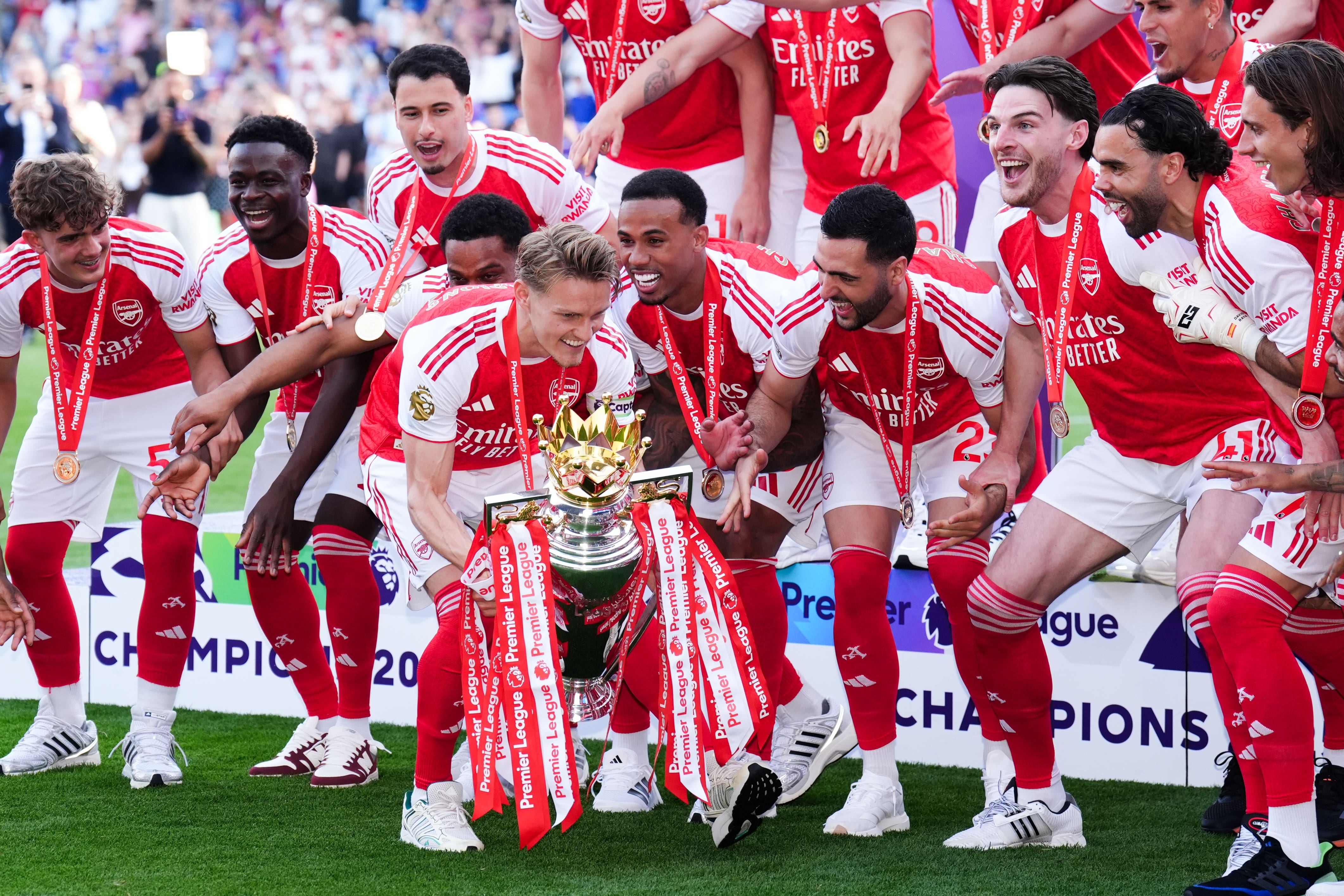 El Arsenal tuvo que pelear prácticamente hasta el final para asegurar el título de la Premier League