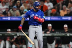 Boleto con bases llenas da a Azulejos triunfo 2-1 sobre Orioles