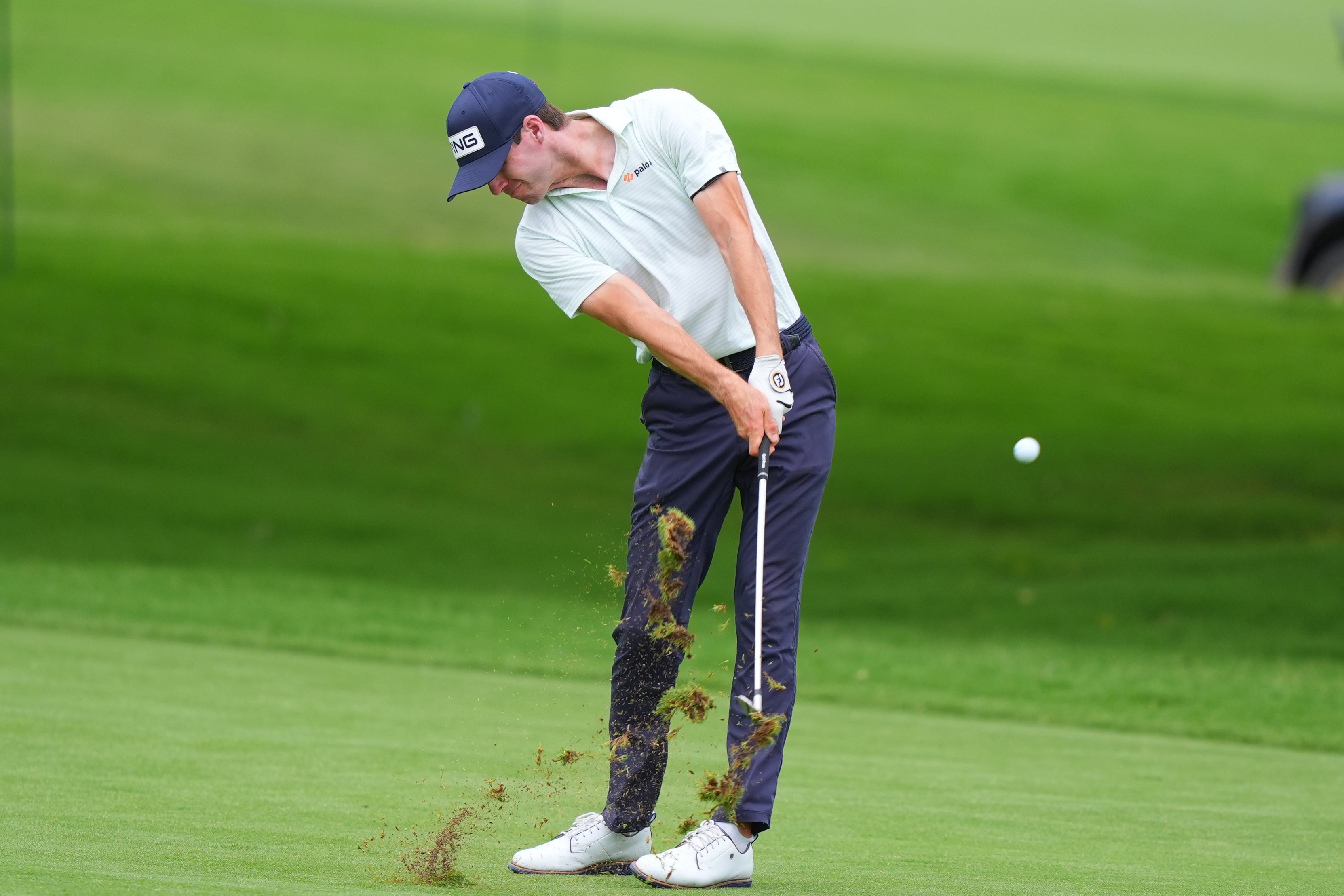 Smalley vuelve a estar en posición de ganar en Colonial tras perder liderato en Campeonato de la PGA
